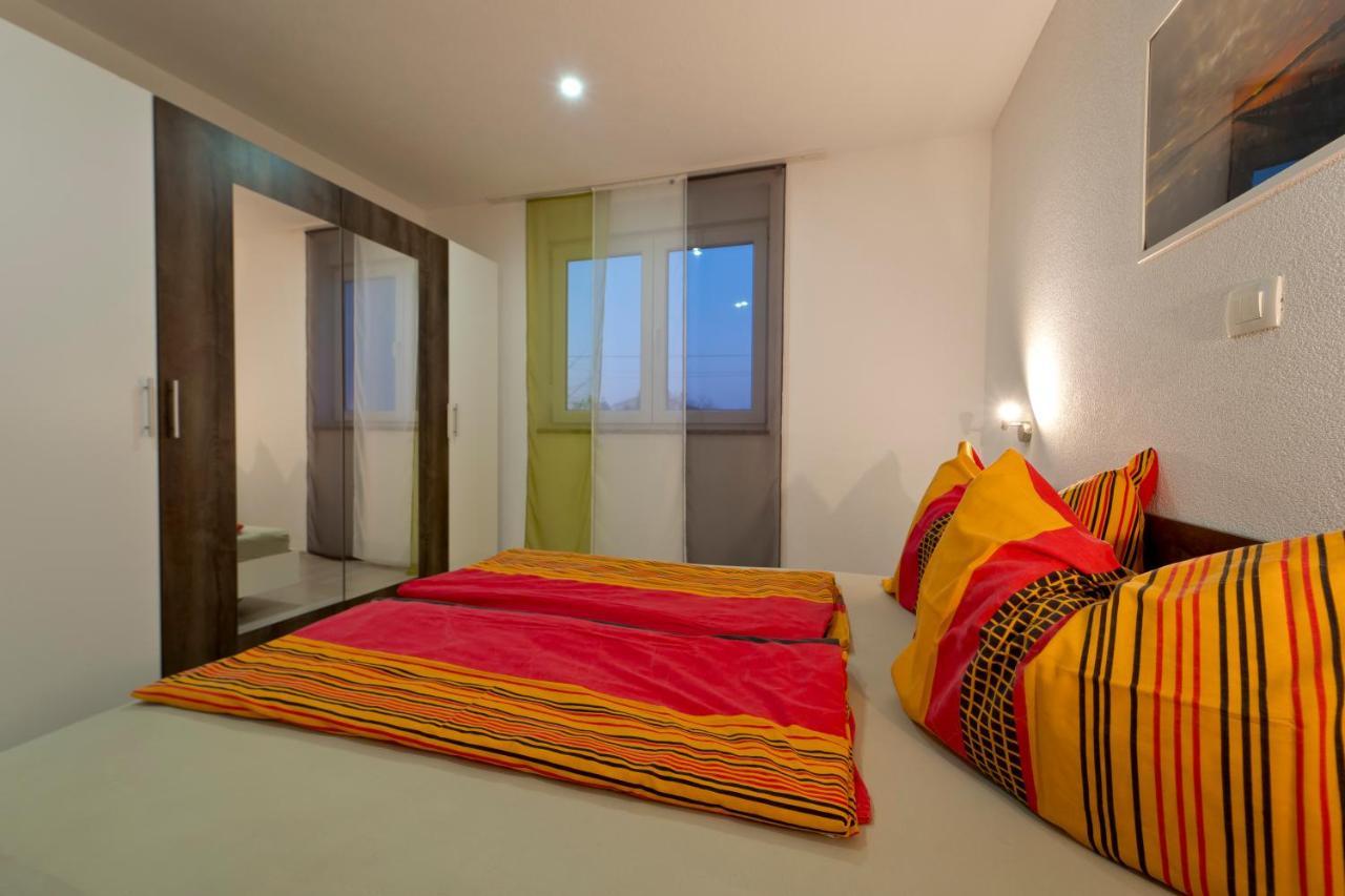 Villa Luka With Private Pool Near Pula Ngoại thất bức ảnh
